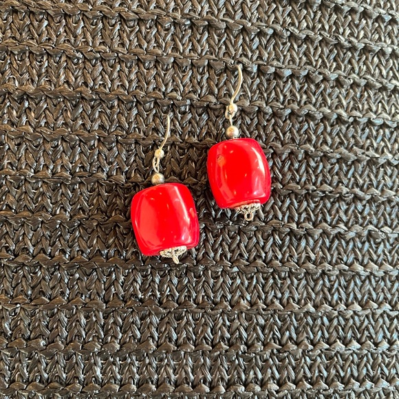 Red Stone and Silver Beaded 3-Piece Jewelry Set - Picture 3 of 11